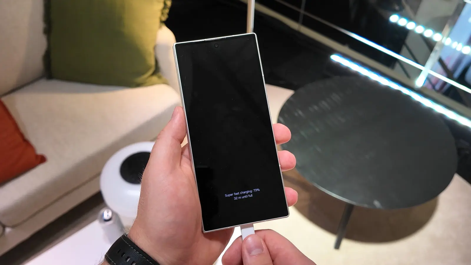 Samsung Galaxy S27 Ultra: Bedre opladning og AI-kamera