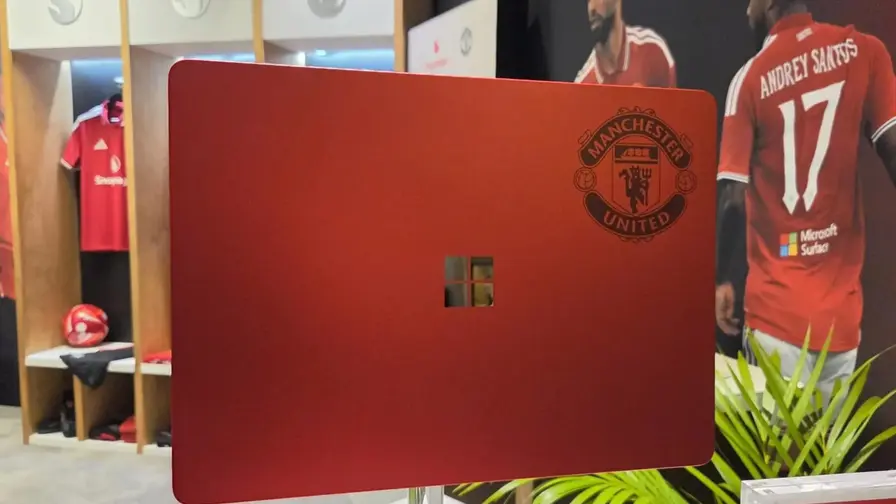 Begrænset Manchester United Surface-laptop afsløret