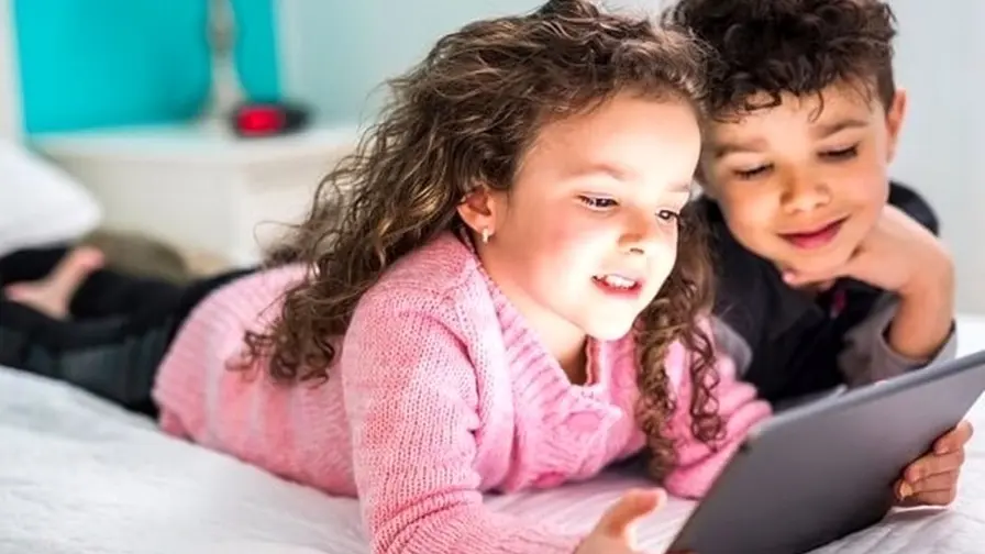 Europæisk Kids Act: 15-års grænse og alderskontrol online